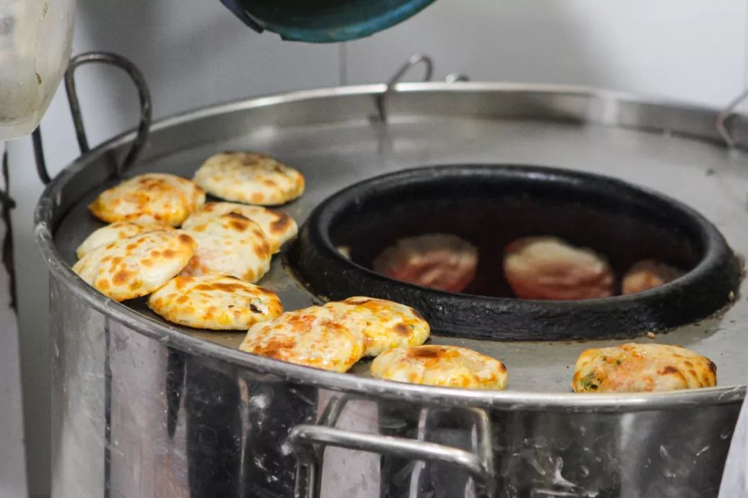 摆摊卖烧饼赚钱吗_摆摊卖烧饼挣钱吗_挣钱烧饼摆摊卖什么好