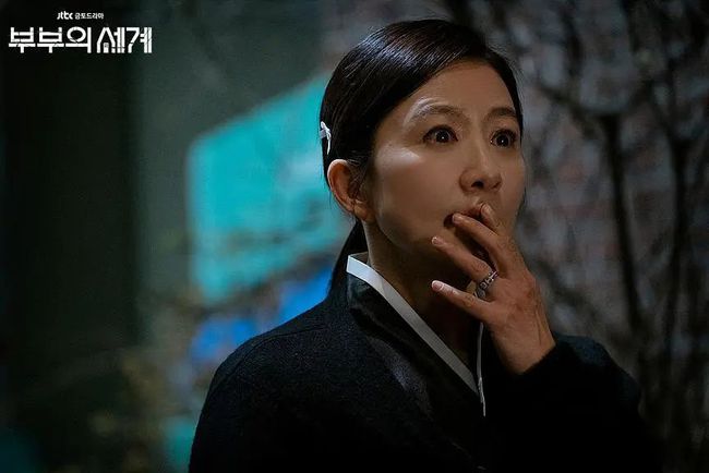 放开那个女巫绿帽改编_有没有放开那个女巫类型的小说_放开那个女巫改编小说