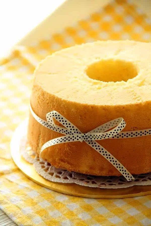 自制生日蛋糕的做法大全-家庭主妇的蛋糕制作秘籍：轻松做出美味生日蛋糕
