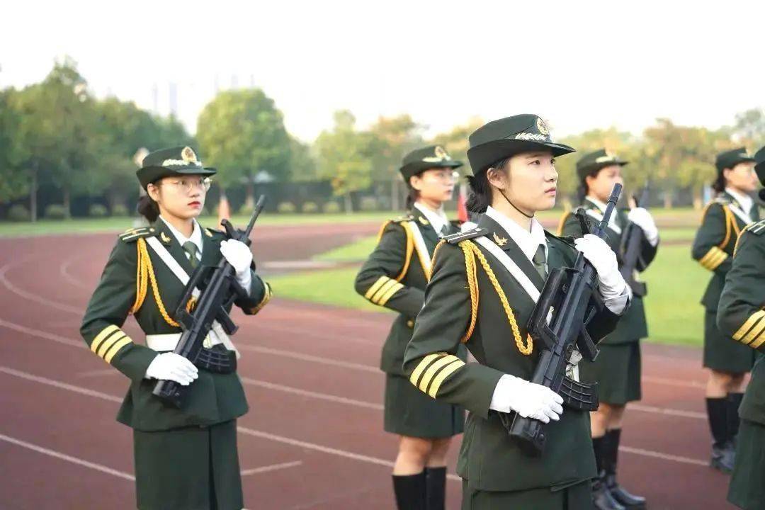 天津大学国旗护卫队_天津大学国旗护卫队队训_天津市各高校国旗护卫队展演