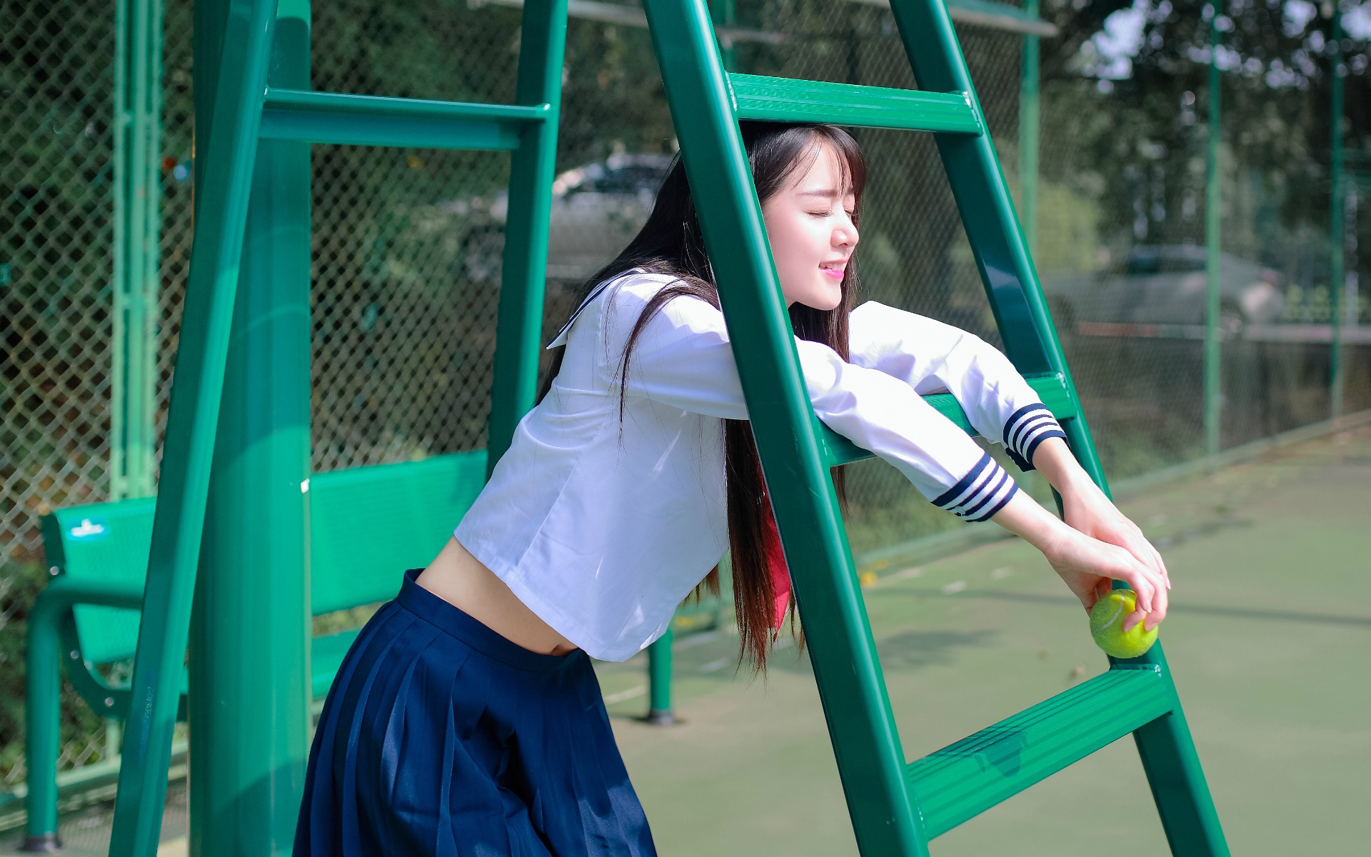 我的美女校花txt_校花美女和驼背乞丐小说_校花美女全收的都市小说