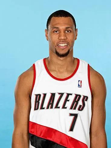 800米世界纪录历史_nba历史纪录_纪录历史的老照片