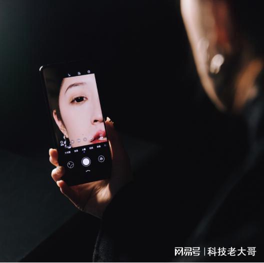 华为荣耀v8和魅族mx6-华为荣耀V8 vs 魅族MX6：性能拍照双杀，哪款更值