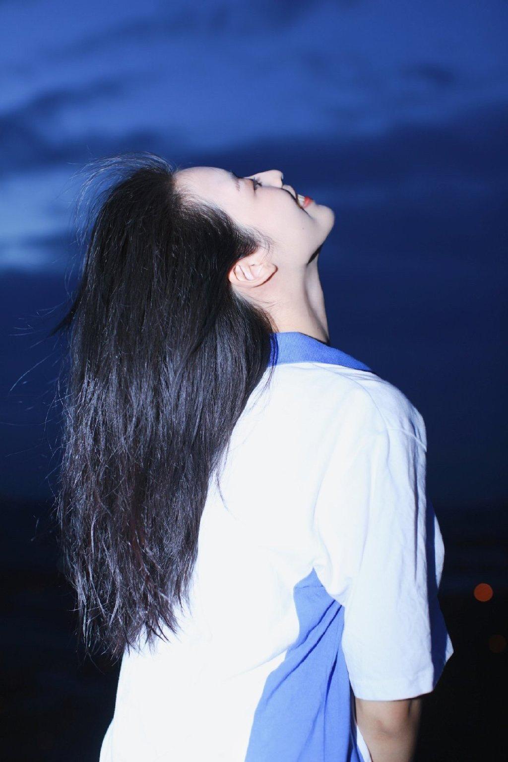迷人青春，清纯小女生色系照片的魅力与美好