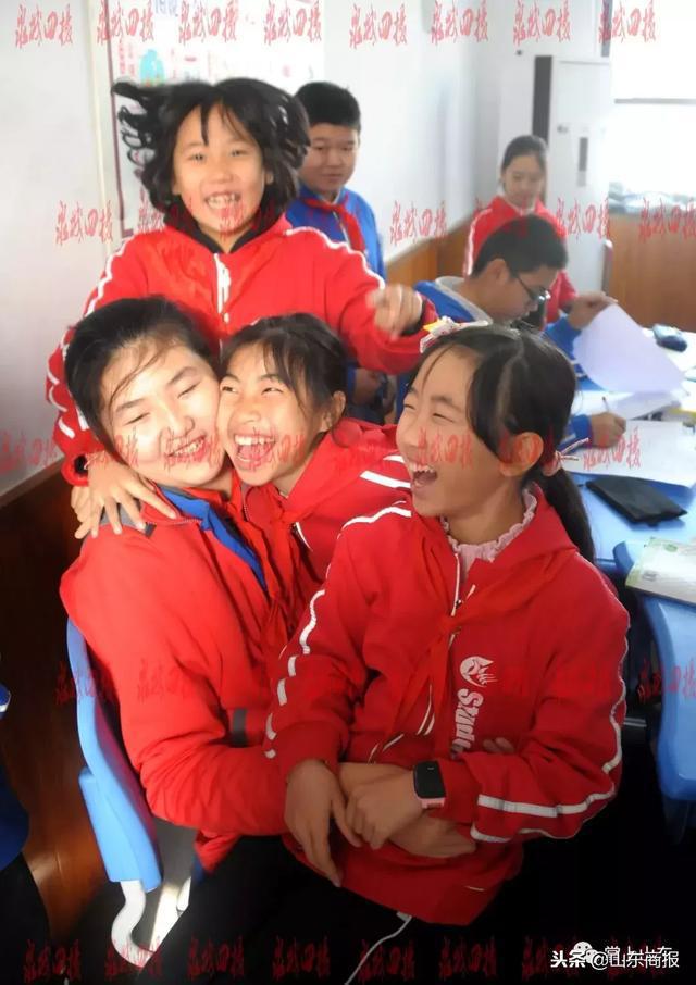 小学生作文老鹰捉小鸡的游戏_小鸡捉老鹰游戏作文300字_小学作文老鹰捉小鸡游戏