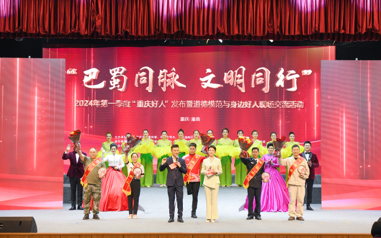 老班长音乐烧烤电话_老班长音乐伴奏_音乐我的老班长