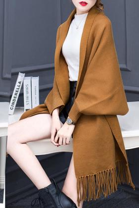 女装蝙蝠衫毛衣：冬日必备，展现独特风格，感受温暖与自信