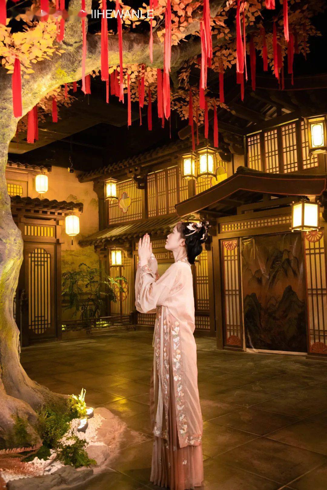 古代美女换装小游戏_试玩换装美女古代游戏视频_古代美女换装游戏试玩