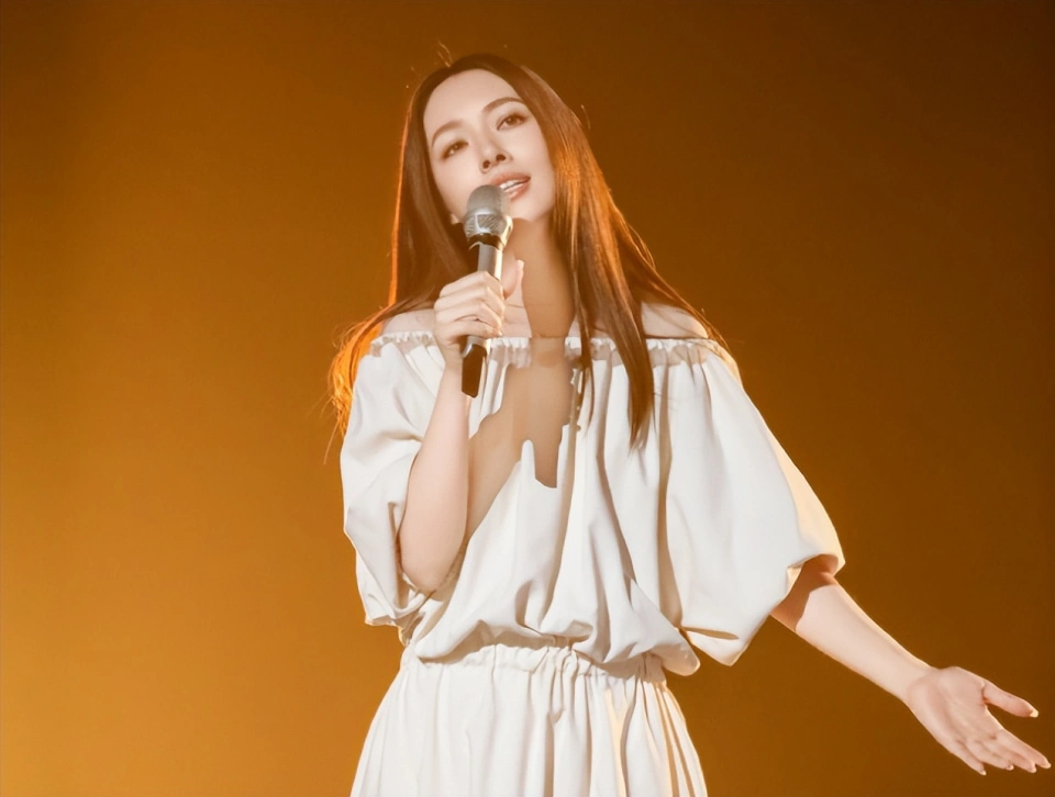 华晨宇郭碧婷吃饭_华晨宇郭碧婷复合_郭碧婷华晨宇