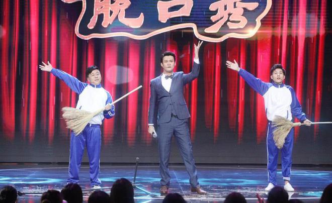傻子上学小品台词剧本_傻子上学。_傻子上学是哪一年演的小品