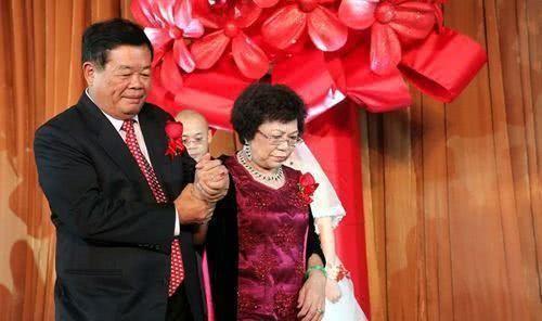 陈子豪老婆直播间号_陈子豪老婆郭琳然照片_陈子豪老婆